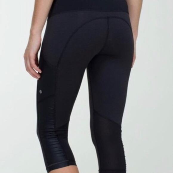 lululemon athletica Pants - LuLuLemon Tight Mesh Inset Zipper Pockets Capri